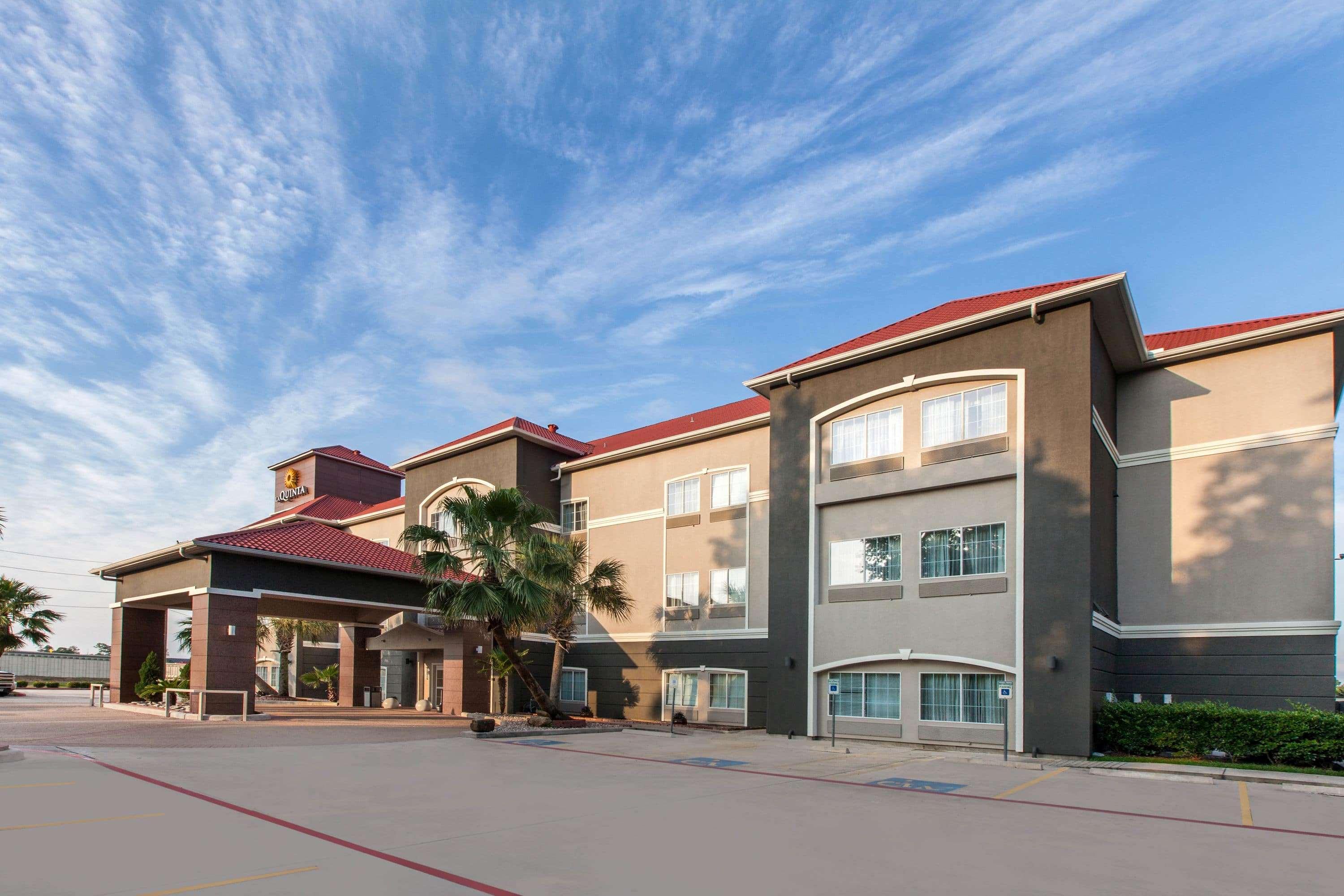 La Quinta By Wyndham Houston New Caney Exterior photo
